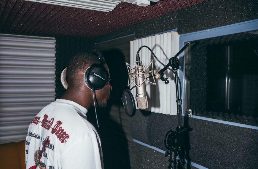 Artiste Indépendant : Conseils pour une carrière réussie